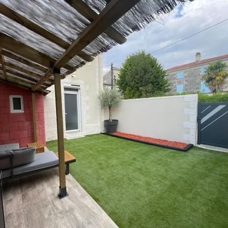 - Le Nuage - Unique, Espace Spa Privatif Et Jardin Avec Plancha Et Salon Privatif, Stationnement Public Gratuit Niort Exterior foto